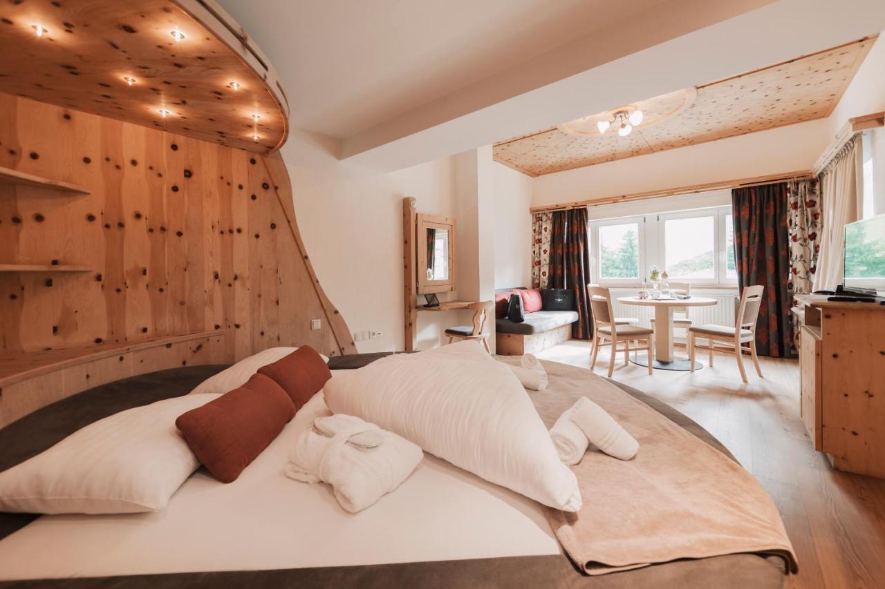 Wellness Aparthotel Panorama Alpin - Ferienwohnungen Jerzens Im Pitztal Exterior foto